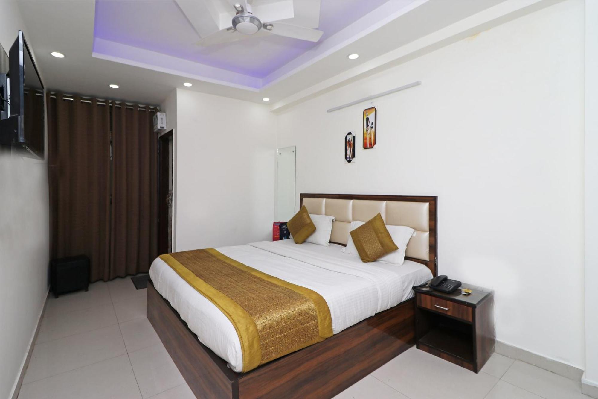Hotel O Sweet Palace Нью-Дели Экстерьер фото