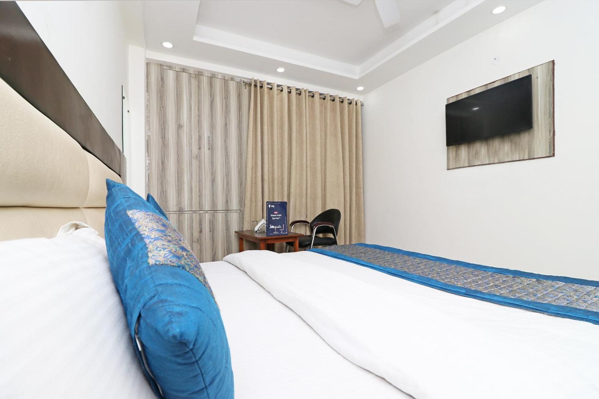 Hotel O Sweet Palace Нью-Дели Экстерьер фото